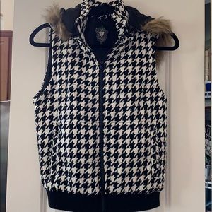 Cello Jeans Houndstooth Vest with faux fur hood